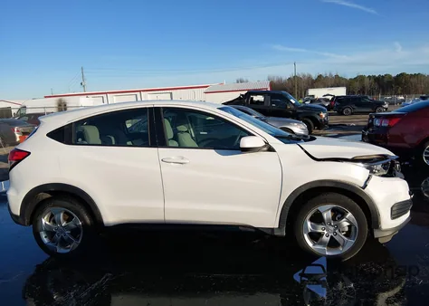 2019 Honda Hr-V Lx z USA, uszkodzony, nr VIN 3CZRU5H30KM703017